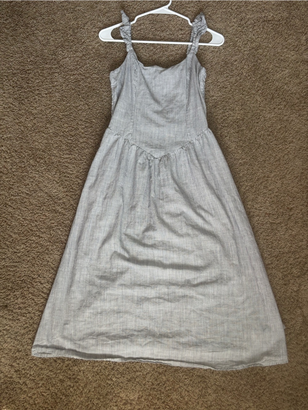 Universal Thread Gray Striped Knit Tie-Shoulder Dress
